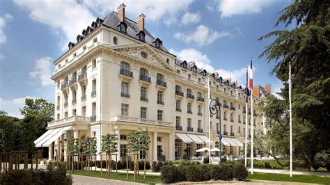 Hotel Astoria Exterior Paris
